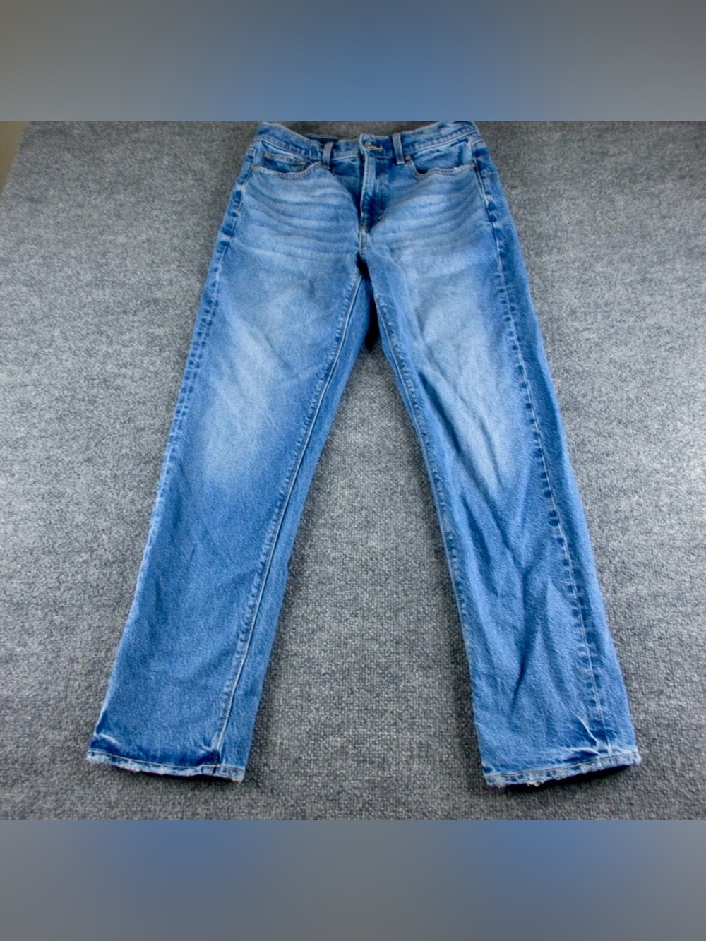 American Eagle Outfitters Women’s Light Blue Straight Hi Rise Jeans